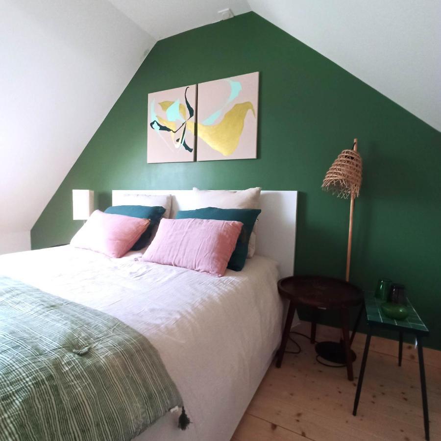 Chambre Dans Atelier D'Artiste Bed & Breakfast Le Mans Exterior photo