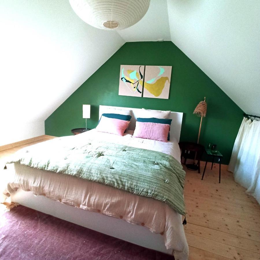 Chambre Dans Atelier D'Artiste Bed & Breakfast Le Mans Exterior photo